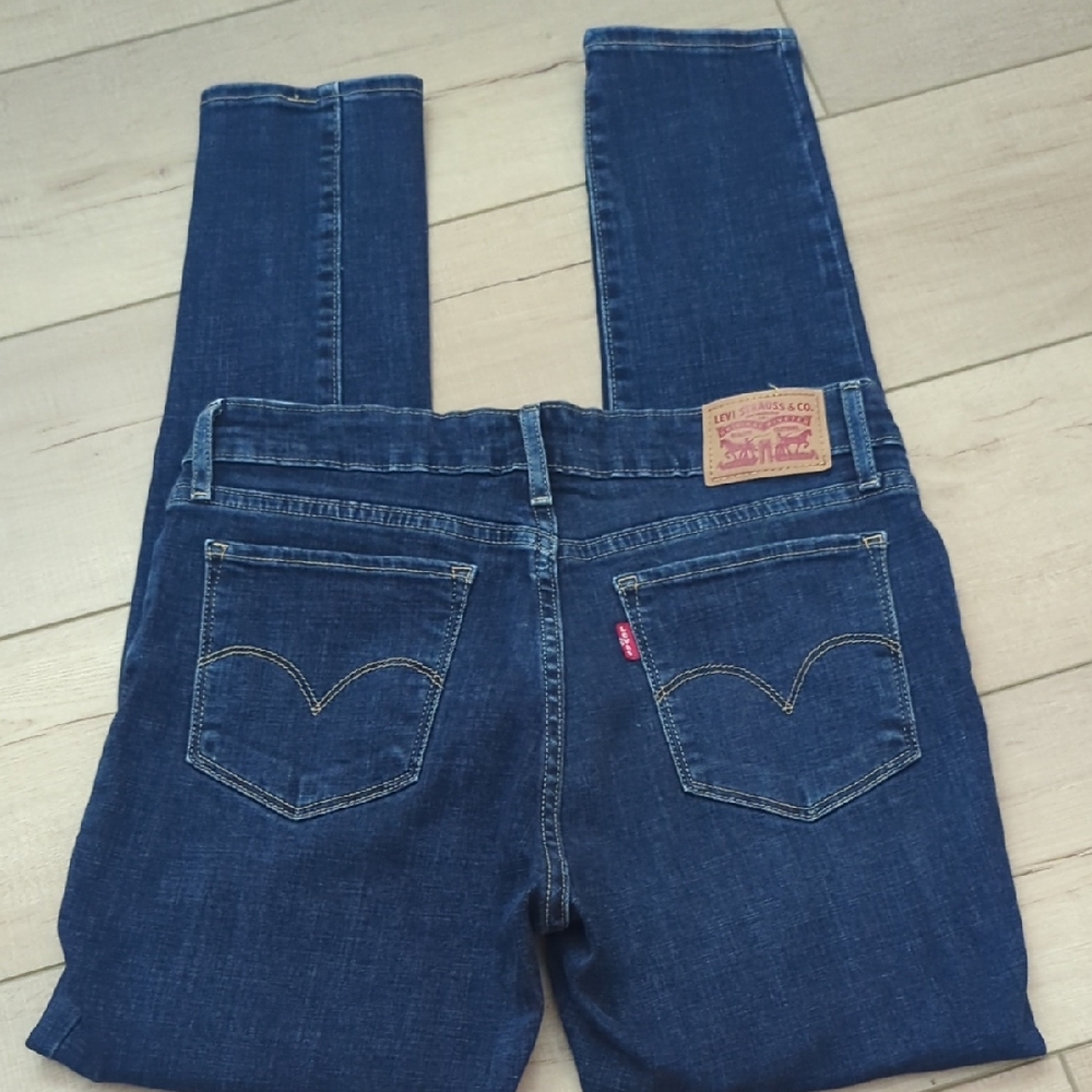 Levi's Women's Dark Blue Skinny Jeans